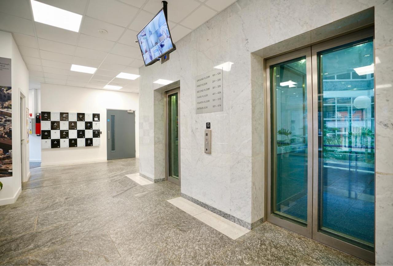 Ferienwohnung Bayard Plaza Peterborough Exterior foto
